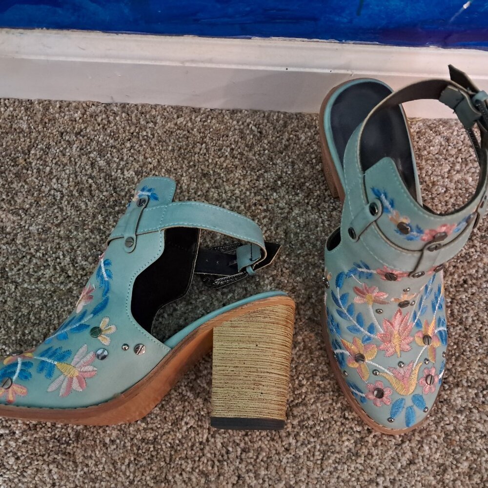 Cute, cute, cute size 6.5 stack heel shoes, new without tags, never worn